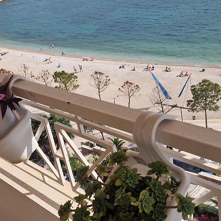 Beachfront Apartment Sarandë Esterno foto